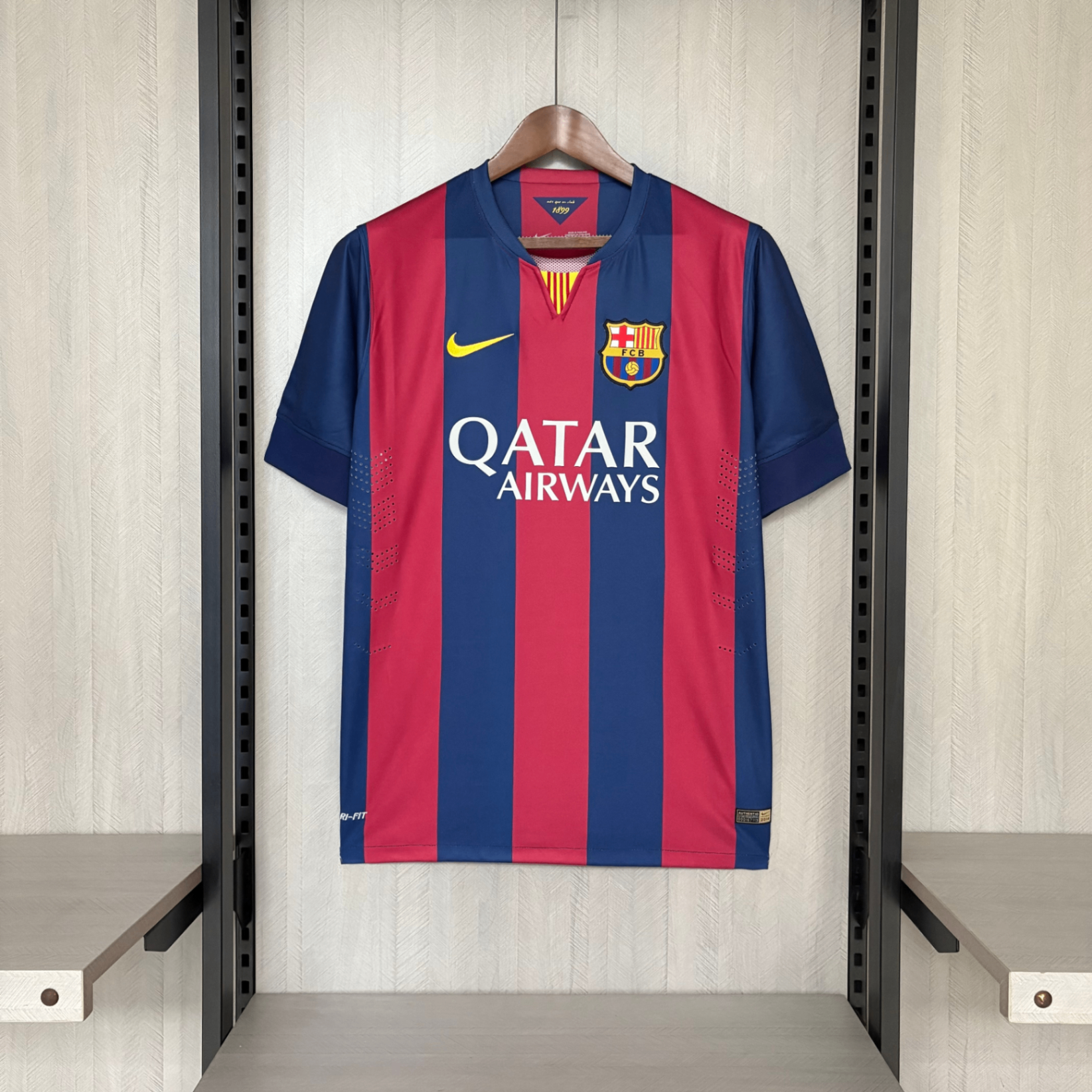 Barcelona Local 2014/2015 - Retro